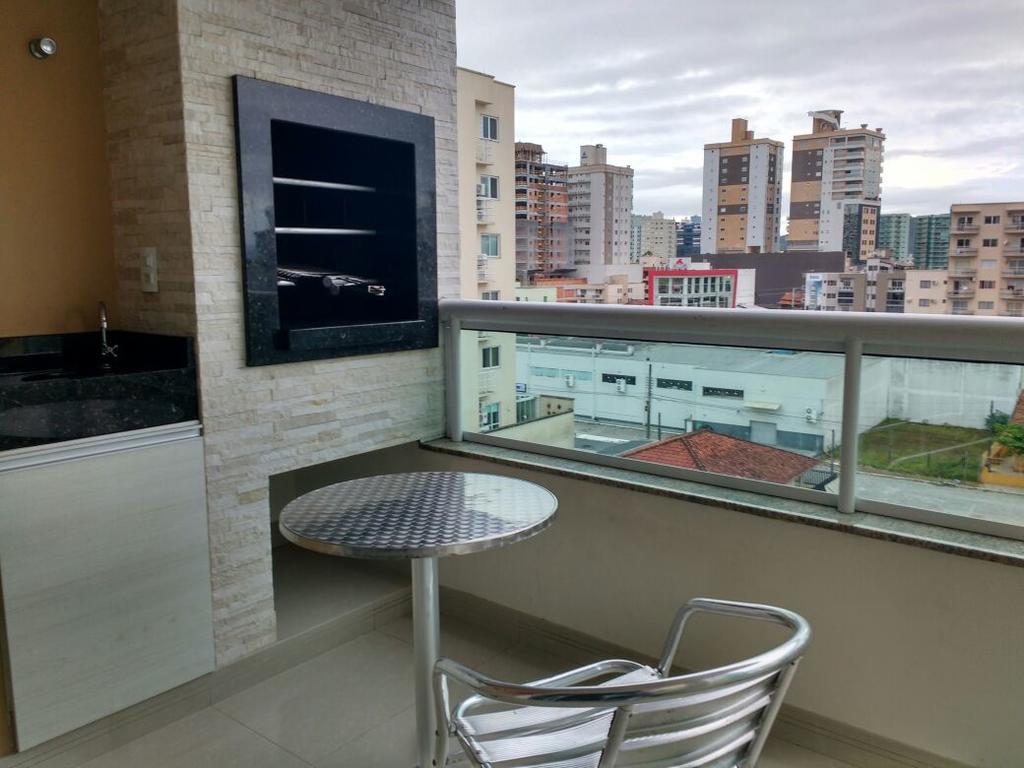 Edificio Piezzo De Mare Apartment Meia Praia Exterior foto
