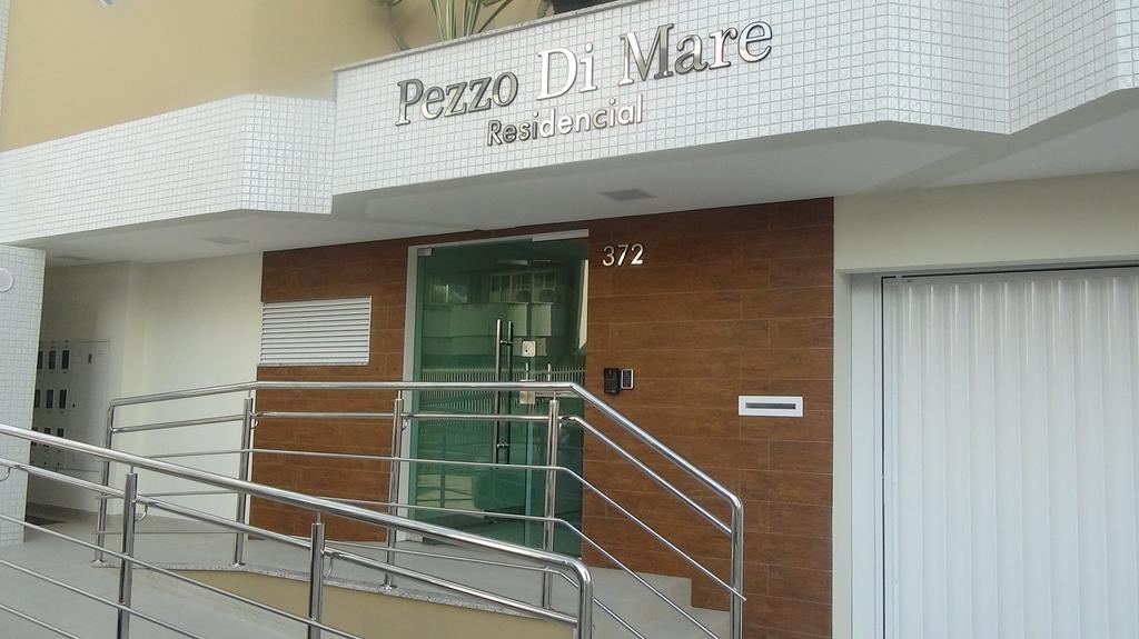 Edificio Piezzo De Mare Apartment Meia Praia Exterior foto
